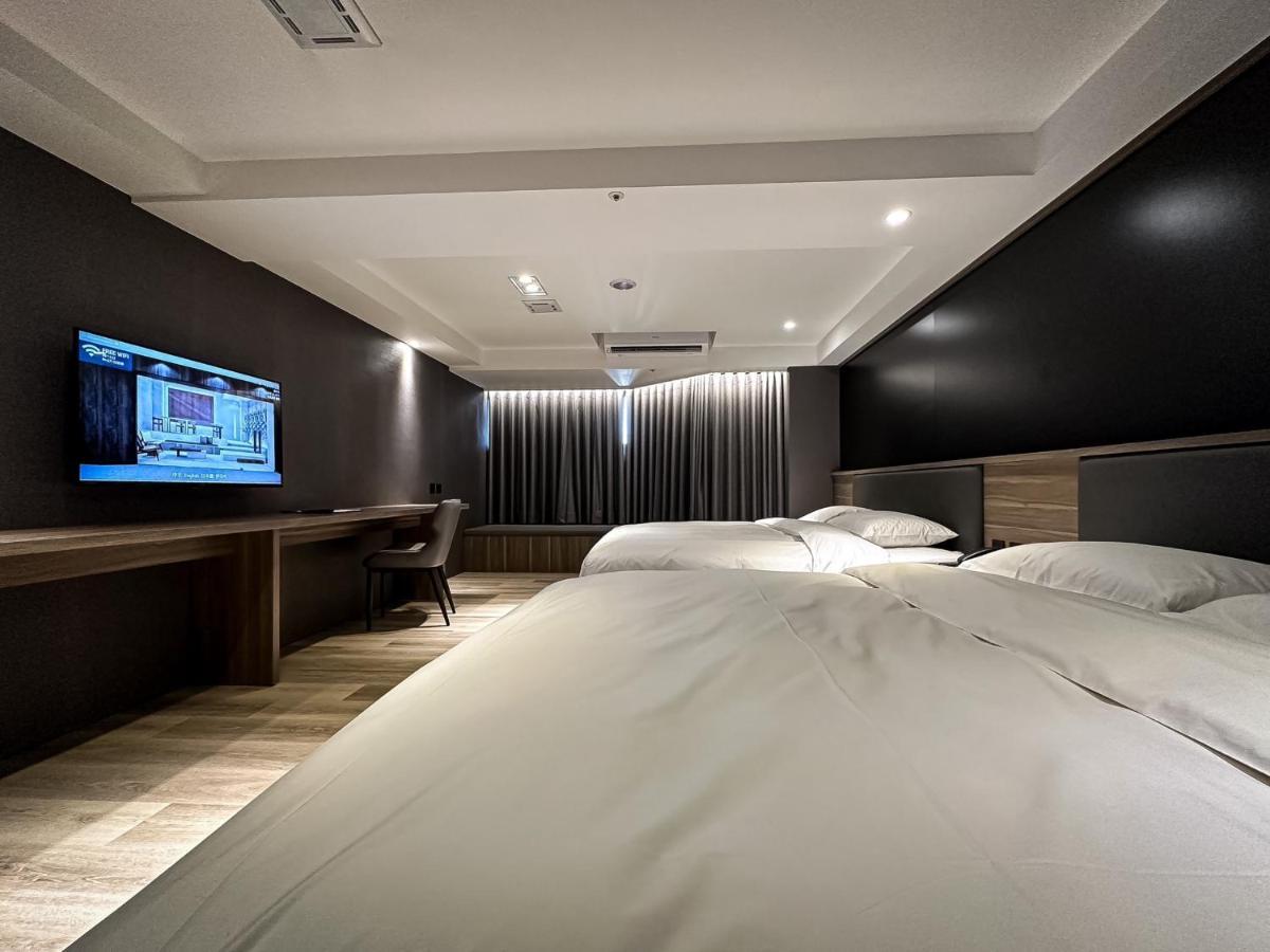 Autumn Willow Hotel Ταϊχούνγκ Εξωτερικό φωτογραφία