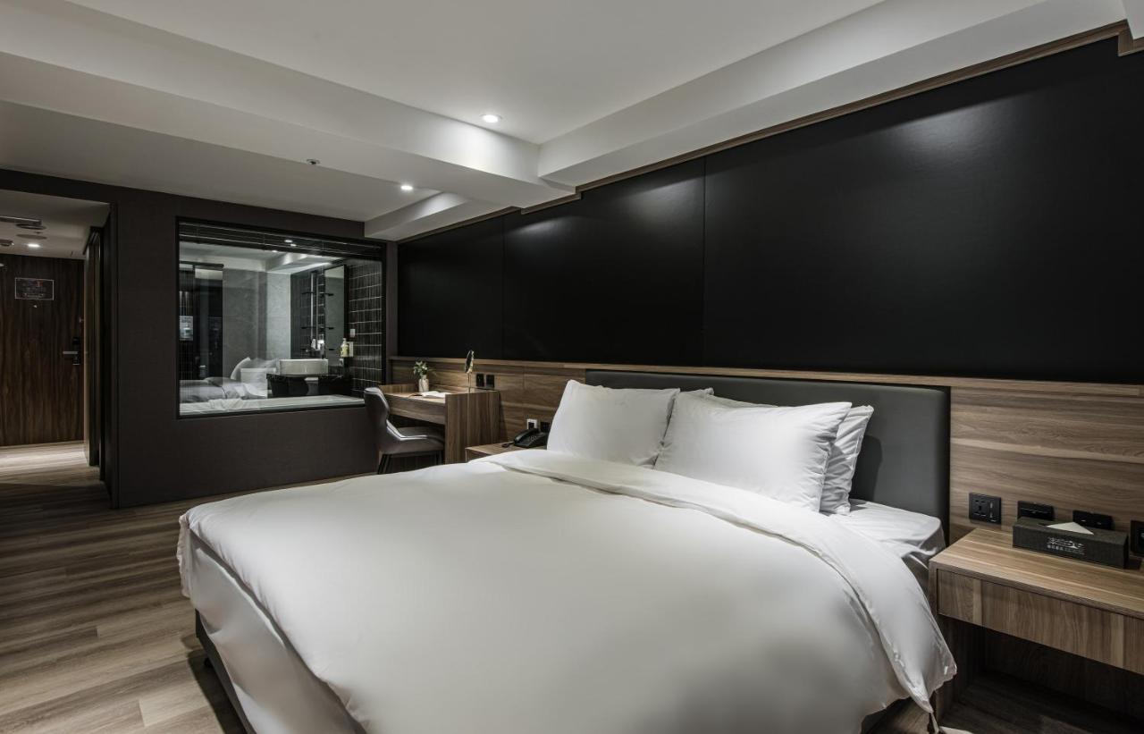 Autumn Willow Hotel Ταϊχούνγκ Εξωτερικό φωτογραφία