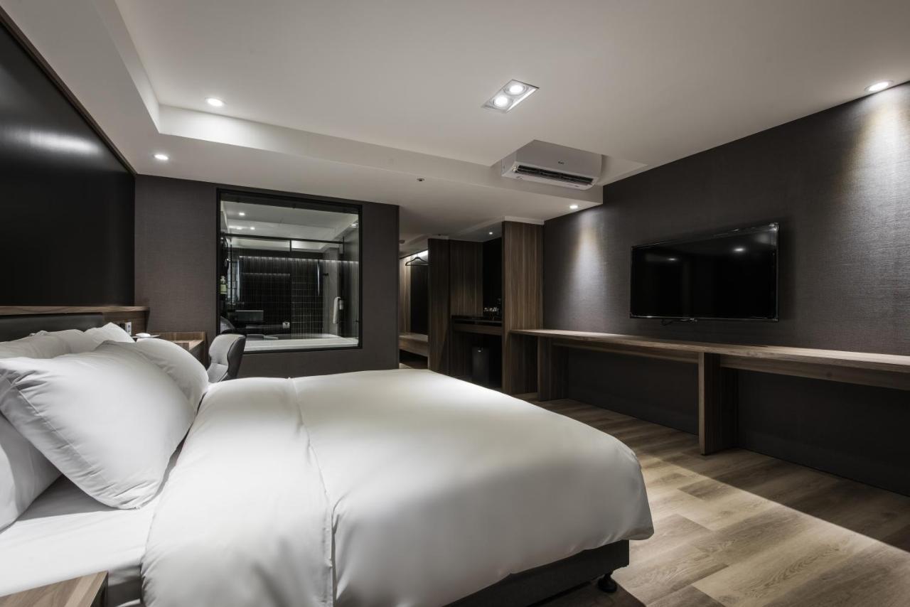 Autumn Willow Hotel Ταϊχούνγκ Εξωτερικό φωτογραφία