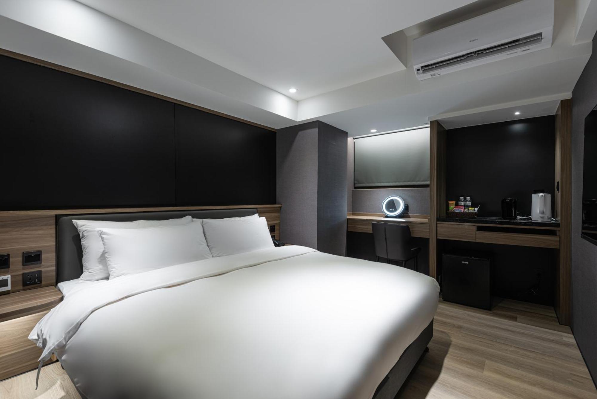 Autumn Willow Hotel Ταϊχούνγκ Εξωτερικό φωτογραφία