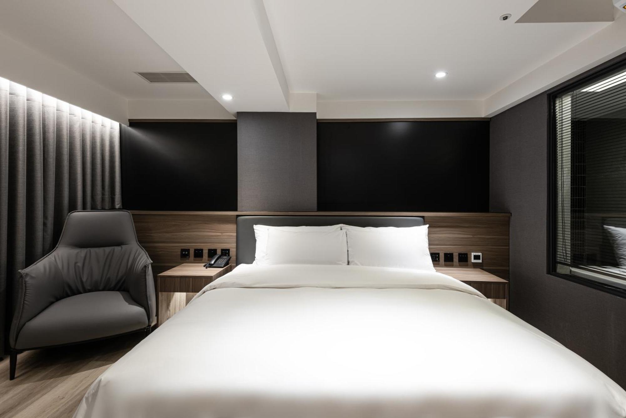 Autumn Willow Hotel Ταϊχούνγκ Εξωτερικό φωτογραφία
